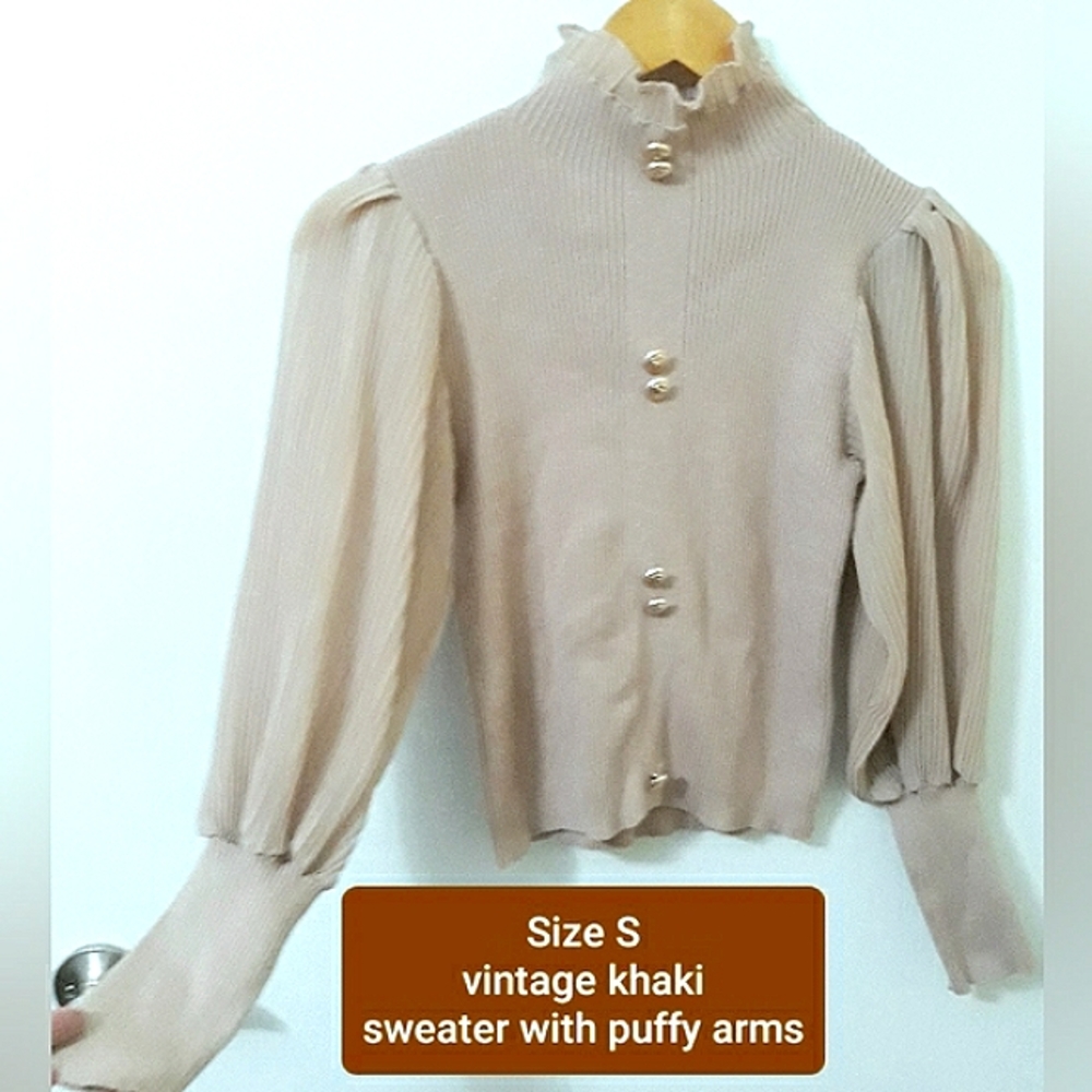 EUC Vintage Khaki Sweater Blouse
